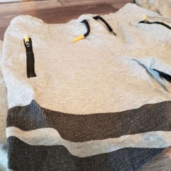 Pants Tag - Picture 3 of 6